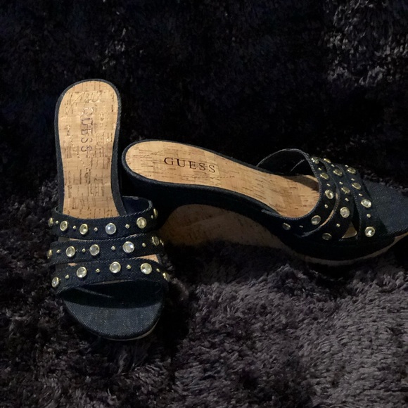 Ladies Heels - Picture 2 of 3